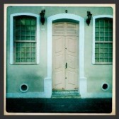 horizontal salvador doors